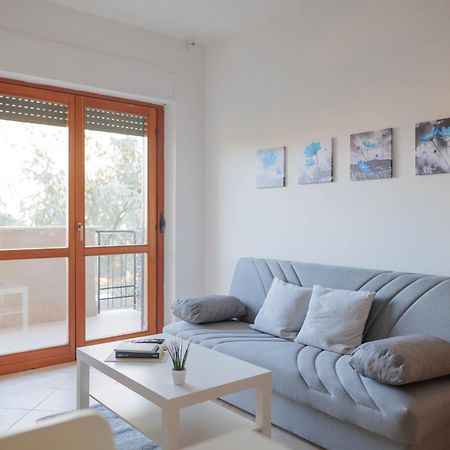 Casa Ghandi Vicino A Roma Con Box Auto E Wi-Fi Monterotondo Kültér fotó