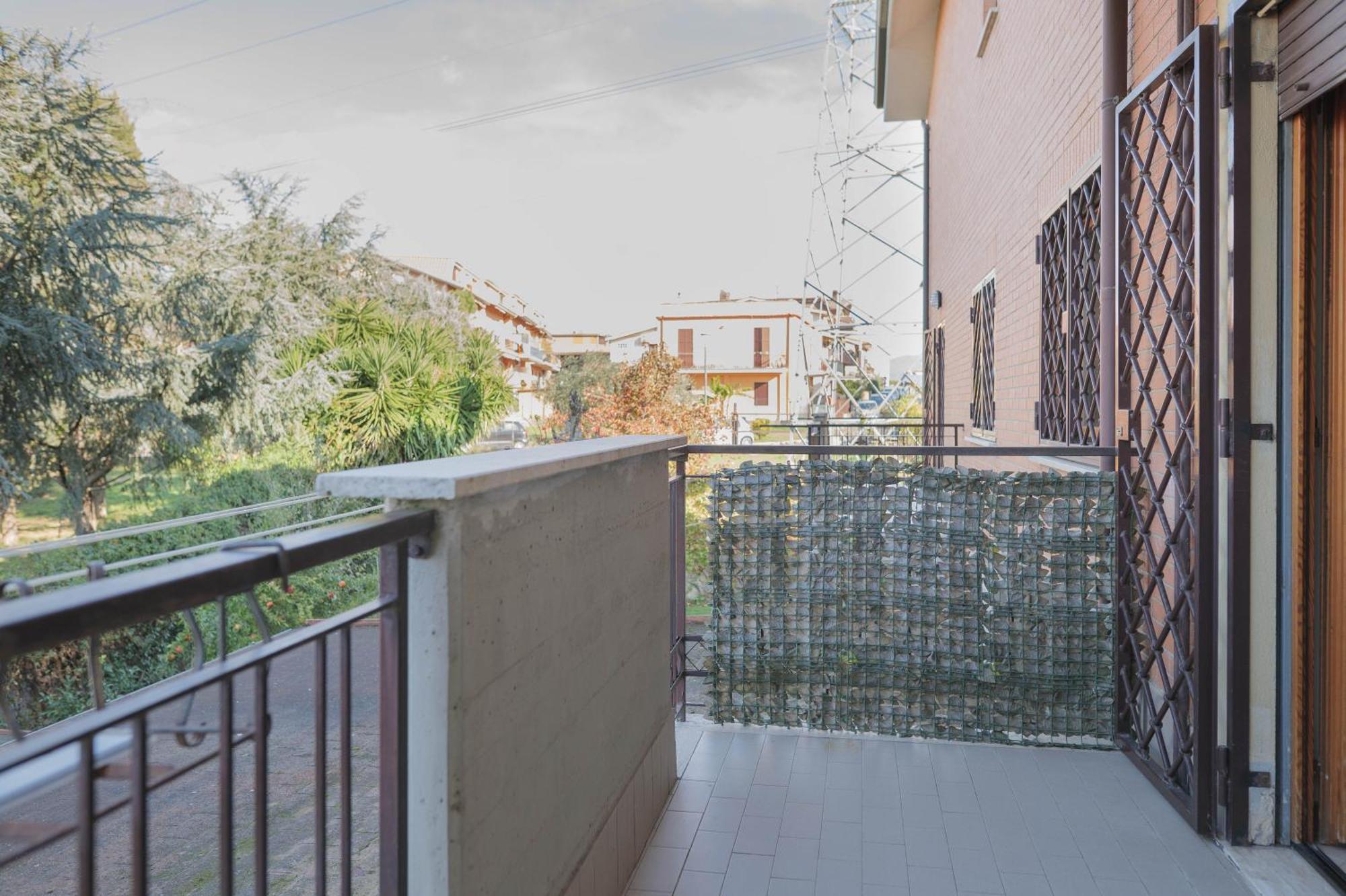 Casa Ghandi Vicino A Roma Con Box Auto E Wi-Fi Monterotondo Kültér fotó